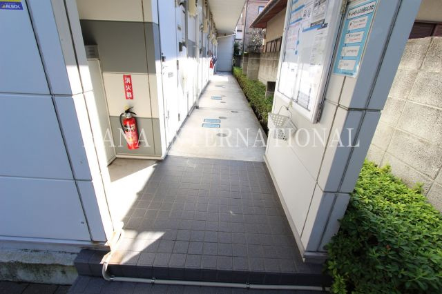 レオパレスノクターンのエントランス