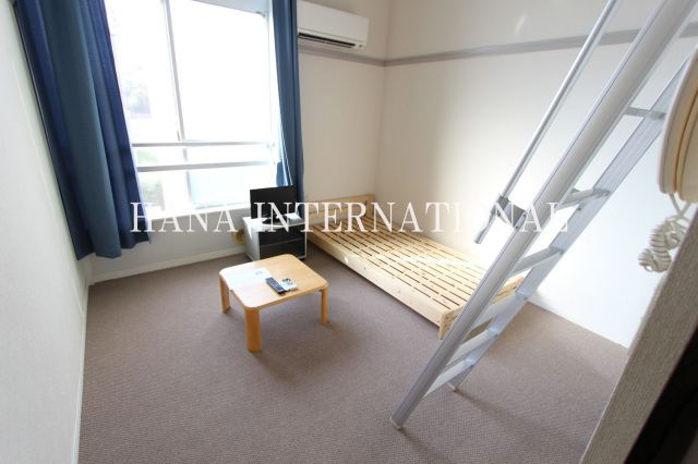 レオパレスグリーンハウスⅢの洋室