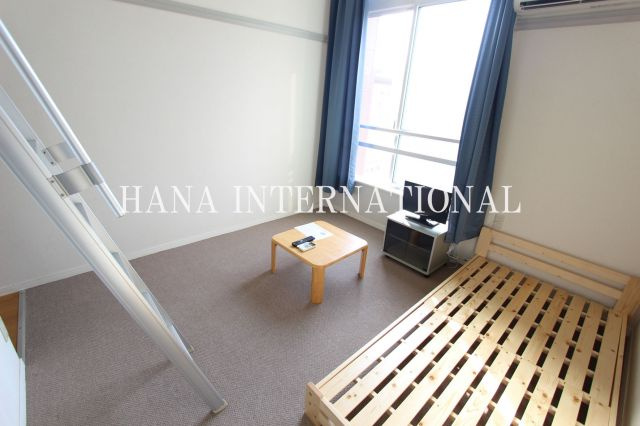 レオパレスグリーンハウスⅢの居間・リビング