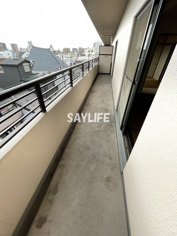 タカマツレジデンス布施Southのバルコニー