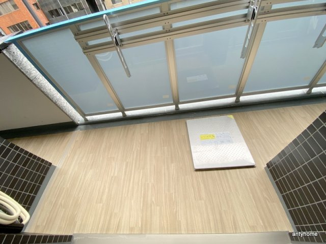プレサンス大国町アドロッソ　仲介手数料無料のバルコニー