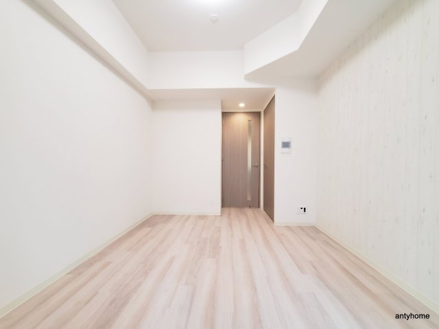 プレサンス大国町アドロッソ　仲介手数料無料の居間・リビング