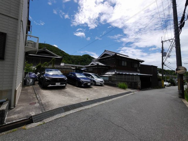 サンハイツの駐車場