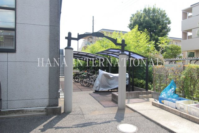 メイプルリーフのエントランス