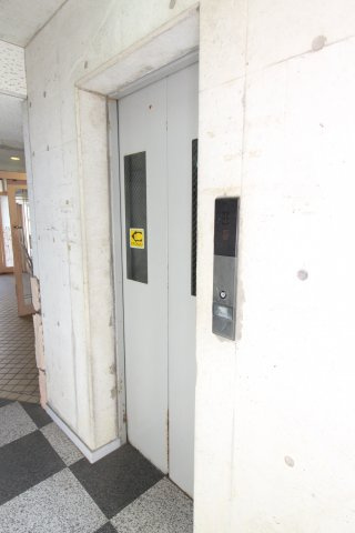 アスフローレスのロビー