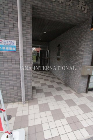 ジュネス寿のエントランス