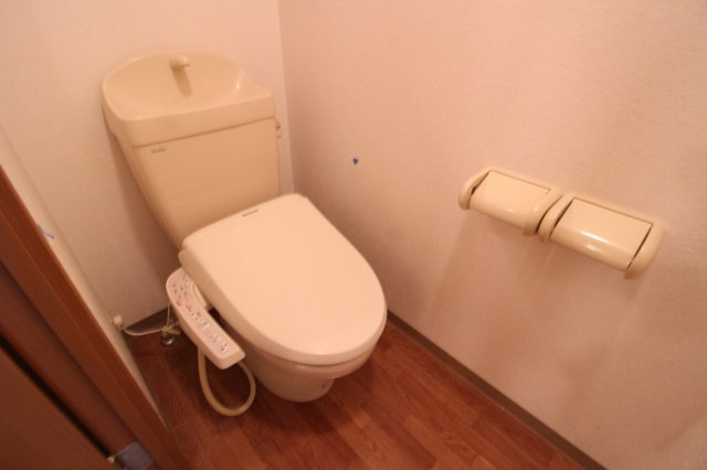 コンフォール白水のトイレ