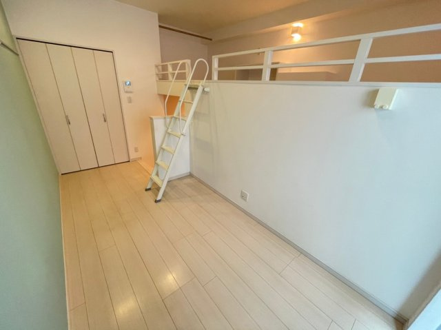 プログレス鷹取の居間・リビング