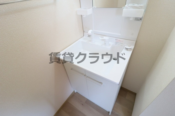 ファインビレッジの洗面所|朝の身支度に欠かせない独立洗面台♪