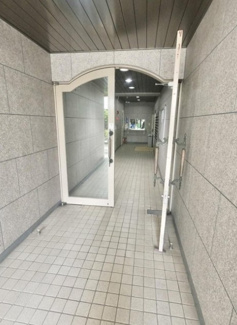 【エントランス】