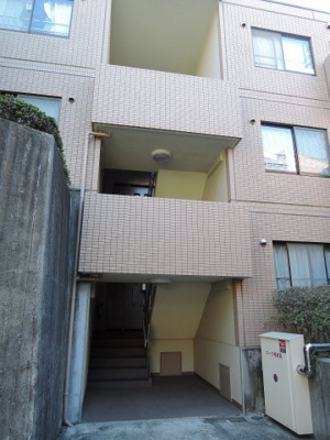 【エントランス】 | 大倉山ヒルズＣ棟 | エントランス部分です。