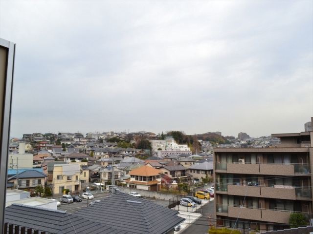 香里ロイヤルアーバンの展望|高台にあるバルコニーからの眺望！