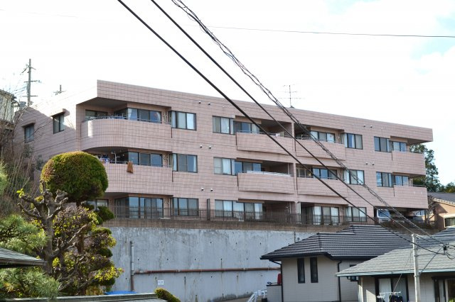 香里ロイヤルアーバンの外観|別角度からの外観