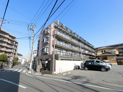 【外観】 | クレッセント新川崎Ⅱ | 総戸数３６戸、平成１１年３月築、管理人は日勤勤務につき管理体制良好です♪