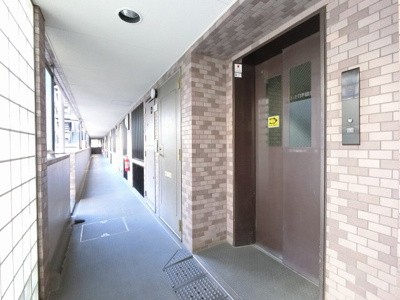 【その他共用部分】 | クレッセント新川崎Ⅱ | お買い物時やベビーカーの出し入れに便利なエレベーター付です。