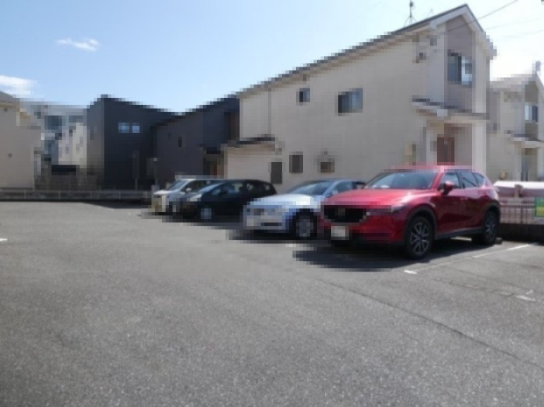 アンジュハーツの駐車場