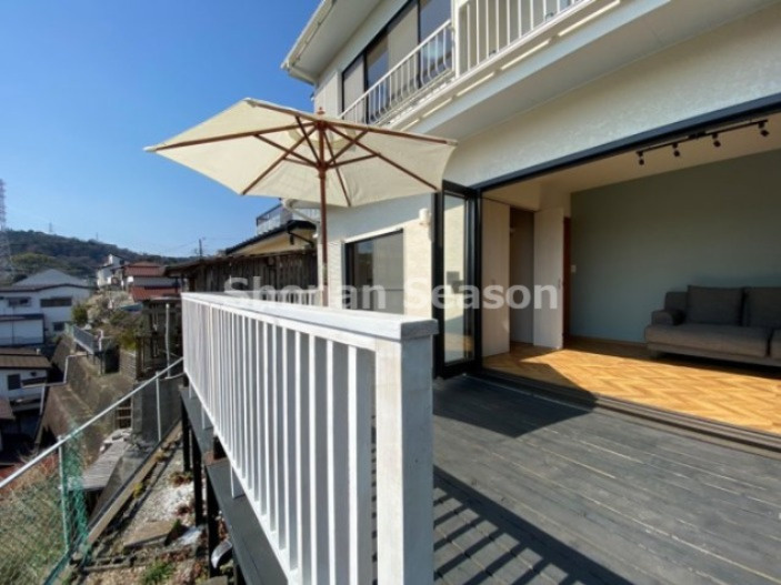 現地画像あり 三浦郡葉山町木古庭 中古戸建 34 38坪 リフォーム ファミリー向け 閑静な住宅地 対面式キッチン バルコニー リノベーション 陽当たり良好 おしゃれ 可愛い ２世帯住宅 エアコン付 湘南 海 移住 セカンドハウス 横須賀 平塚の一戸建て マンション 土地