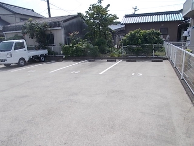 【駐車場】 | コーポ大門 | 敷地内駐車場で便利です。