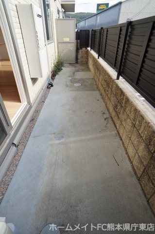 熊本市東区上南部３丁目のアパートのバルコニー