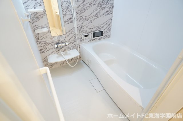 リヤン上南部の浴室