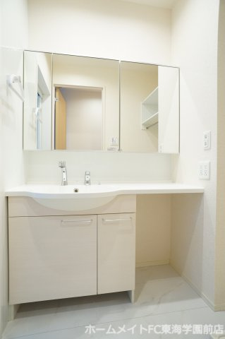 リヤン上南部の独立洗面台