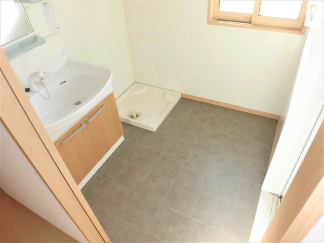 リビングタウン中野IIの洗面所