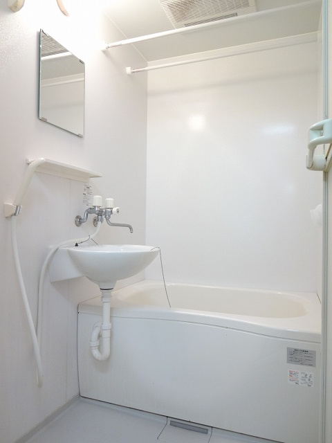 カーサデルソルの浴室