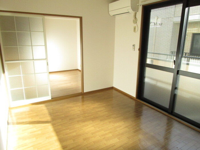 プランドール市川の居間・リビング