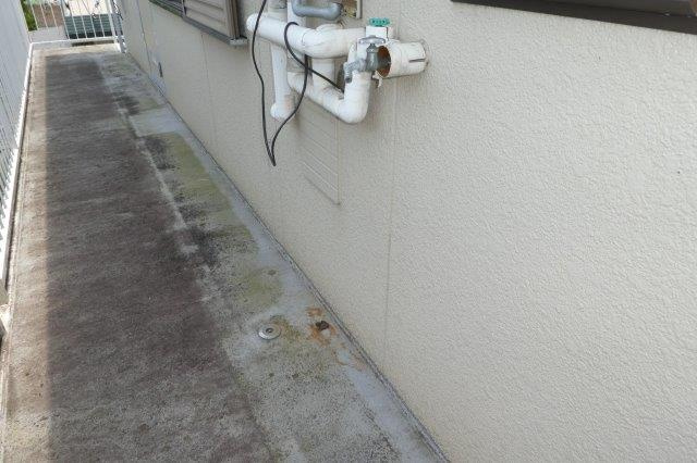 万寿東ハイツのその他|洗濯機置き場（玄関横）