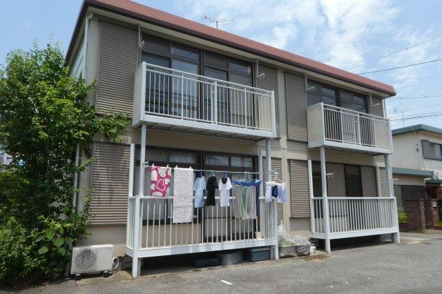 万寿東ハイツの外観