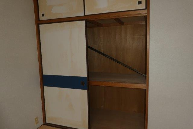 万寿東ハイツの収納