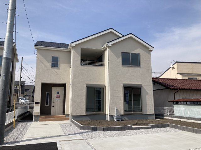 リーブルガーデンS第11渋川金井　3号棟の外観|落ち着いた雰囲気の外観です♪