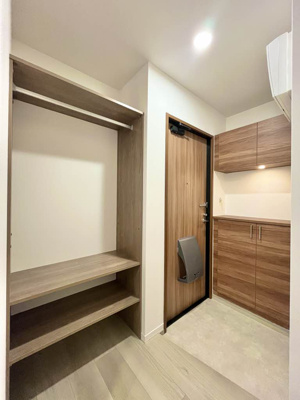 【玄関】 | フォーレス長土呂A