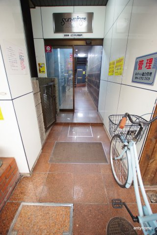 サンウイング南森町　仲介手数料無料のエントランス
