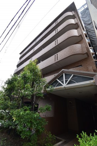 ウエストウイング