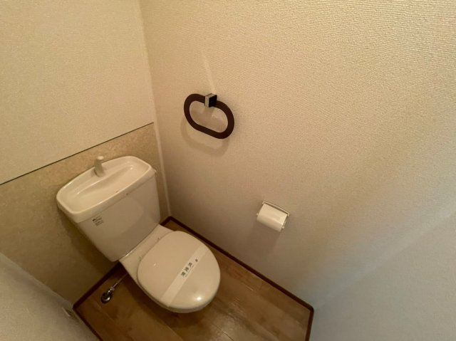 プラサート小阪のトイレ|落ち着いたトイレです
