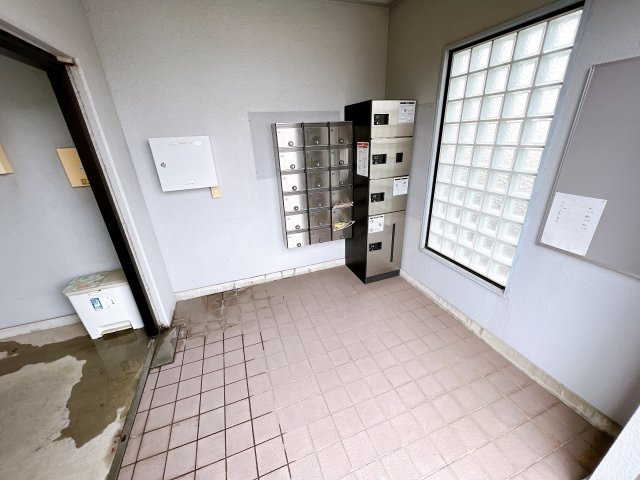 リプレハイレイクのロビー