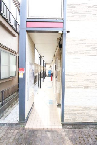 レオパレスＲｏｏｋのエントランス