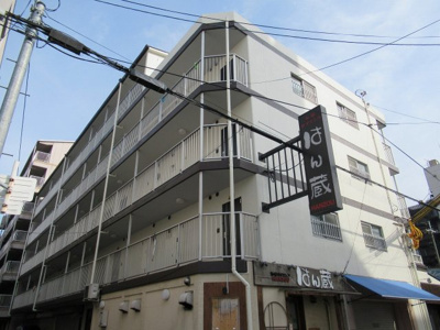 【外観】 | コーポ谷村Ⅰ（八戸ノ里賃貸） | きれいな外観です