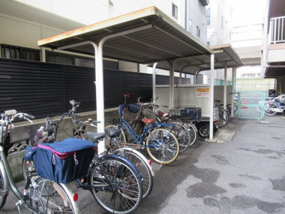 【その他共用部分】 | コーポ谷村Ⅰ（八戸ノ里賃貸） | 駐輪場です