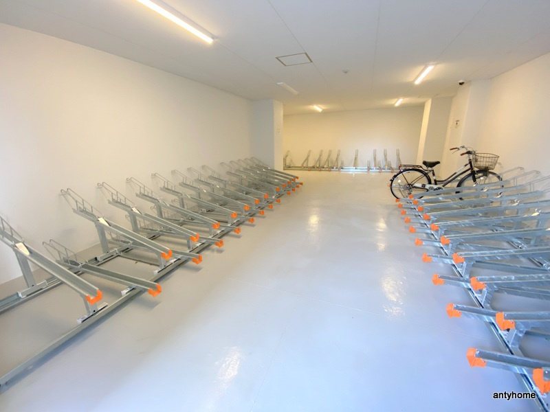 プレサンス神崎川ファインブレス　仲介手数料無料の駐車場