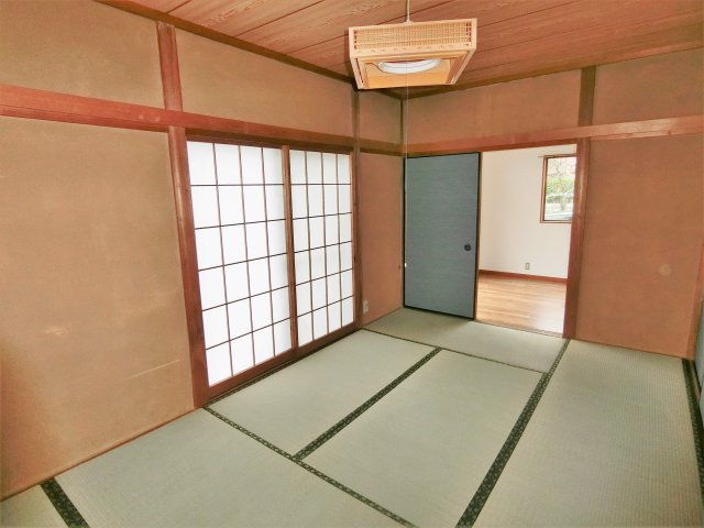 ホワイト貸家の和室