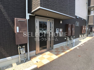 【エントランス】 | 清潔なエントランスです