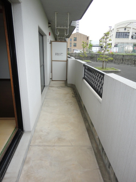 サンライズ大善寺【キャッシュバック対象物件】のバルコニー|落ち着いた時間を過ごせるバルコニーです