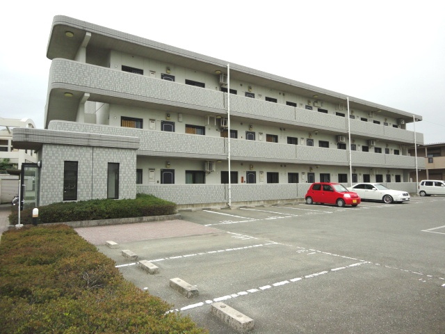 サンライズ大善寺【キャッシュバック対象物件】の外観|落ち着いた雰囲気の外観です