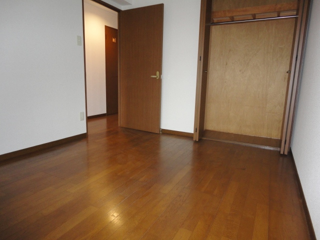 サンライズ大善寺【キャッシュバック対象物件】の洋室|洋室です