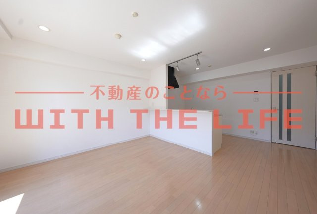 福福弐番館【キャッシュバック対象物件】の居間・リビング|ゆったり過ごせる居間です