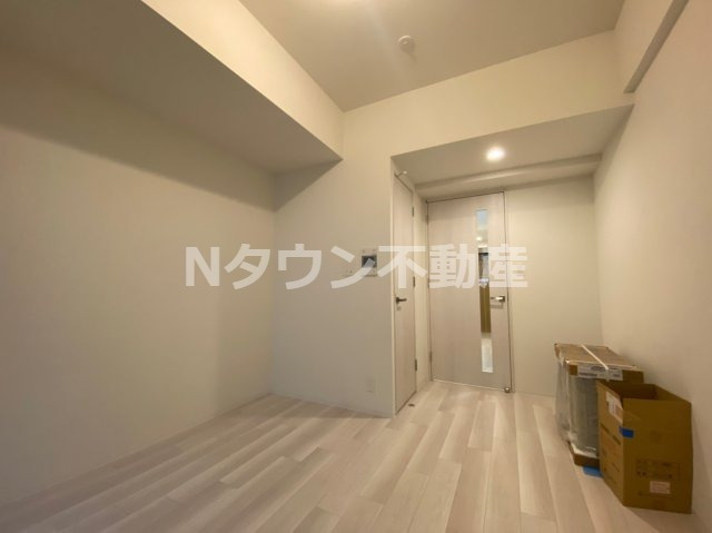 【居間・リビング】 | エスリード大須プレシア | こちらの居間で趣味の時間をお楽しみください