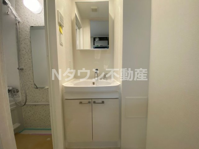 【独立洗面台】 | エスリード大須プレシア | 独立洗面台あり、毎朝おしゃれに忙しい女性の方におすすめです