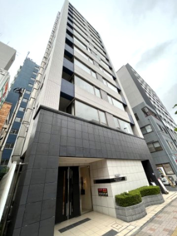 【外観】都営大江戸線「森下」駅徒歩1分の好立地物件です。 